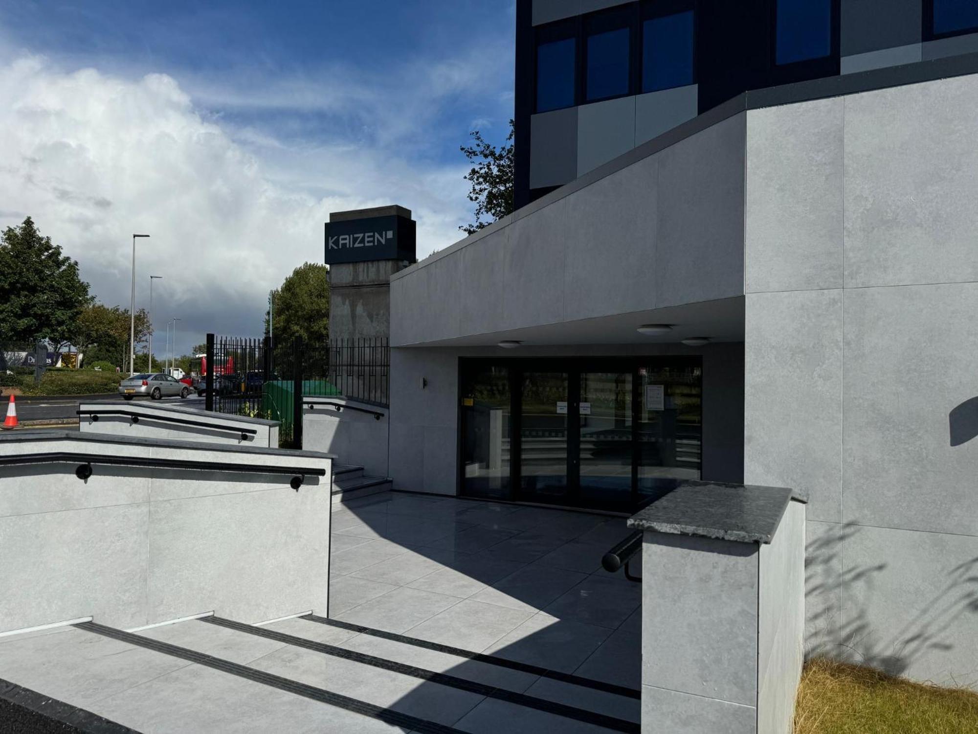 Appartamento The Kaizen West Bromwich Esterno foto